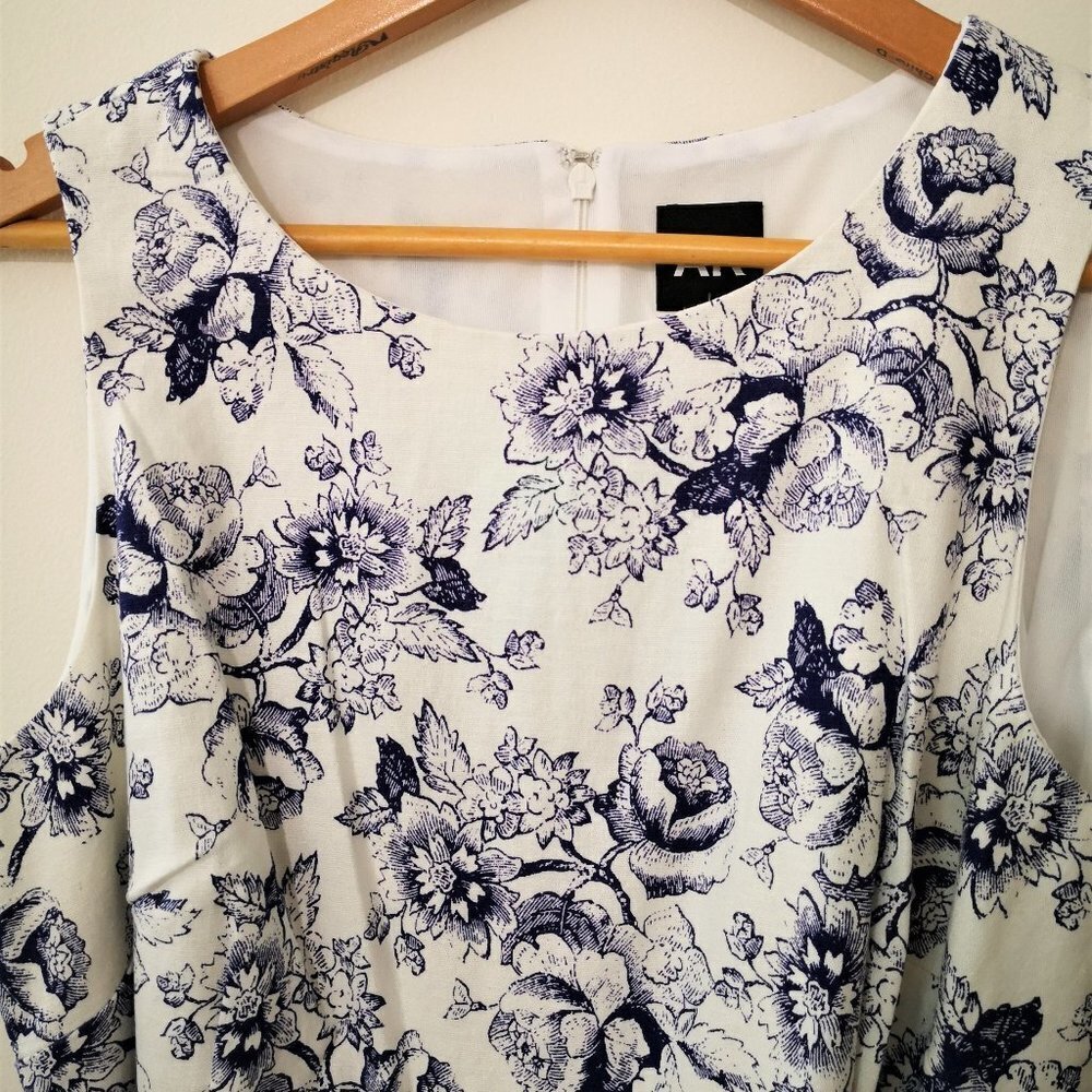Anne Klein Linen Blend Floral Dress Size 10 - Picture 3 of 5